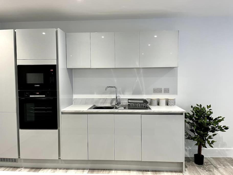 Luxury 3 Bed House W Parking & Garden! 1 Villa Bournemouth Exterior photo